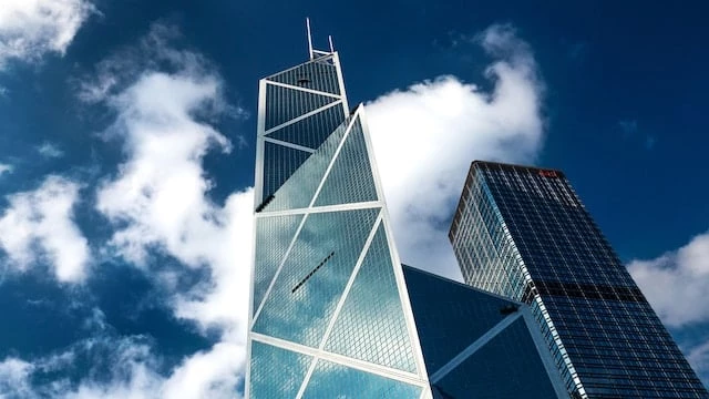 Tại sao bề mặt bên ngoài toà nhà Ngân hàng Trung Quốc ở Hồng Kông có rất nhiều hình tam giác?