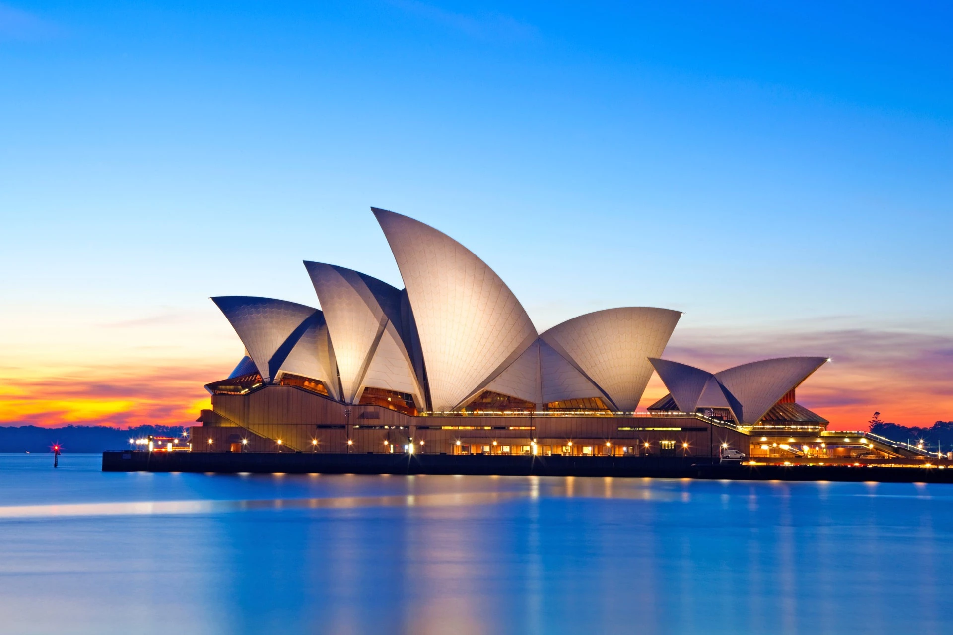 Tại sao nhà hát Sydney lại có hình con sò?